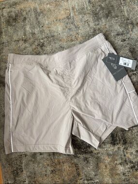 Free Country Light Taupe Athletic Shorts with White Piping